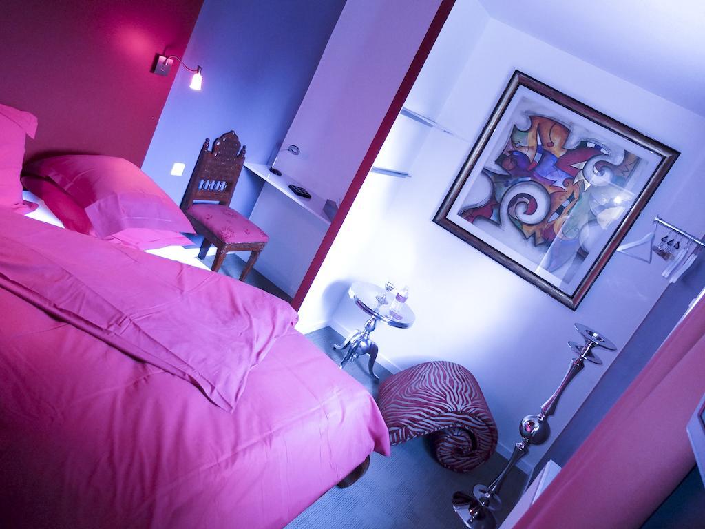 Hotel Au Fil De L'Eau - La Malate ブザンソン 部屋 写真